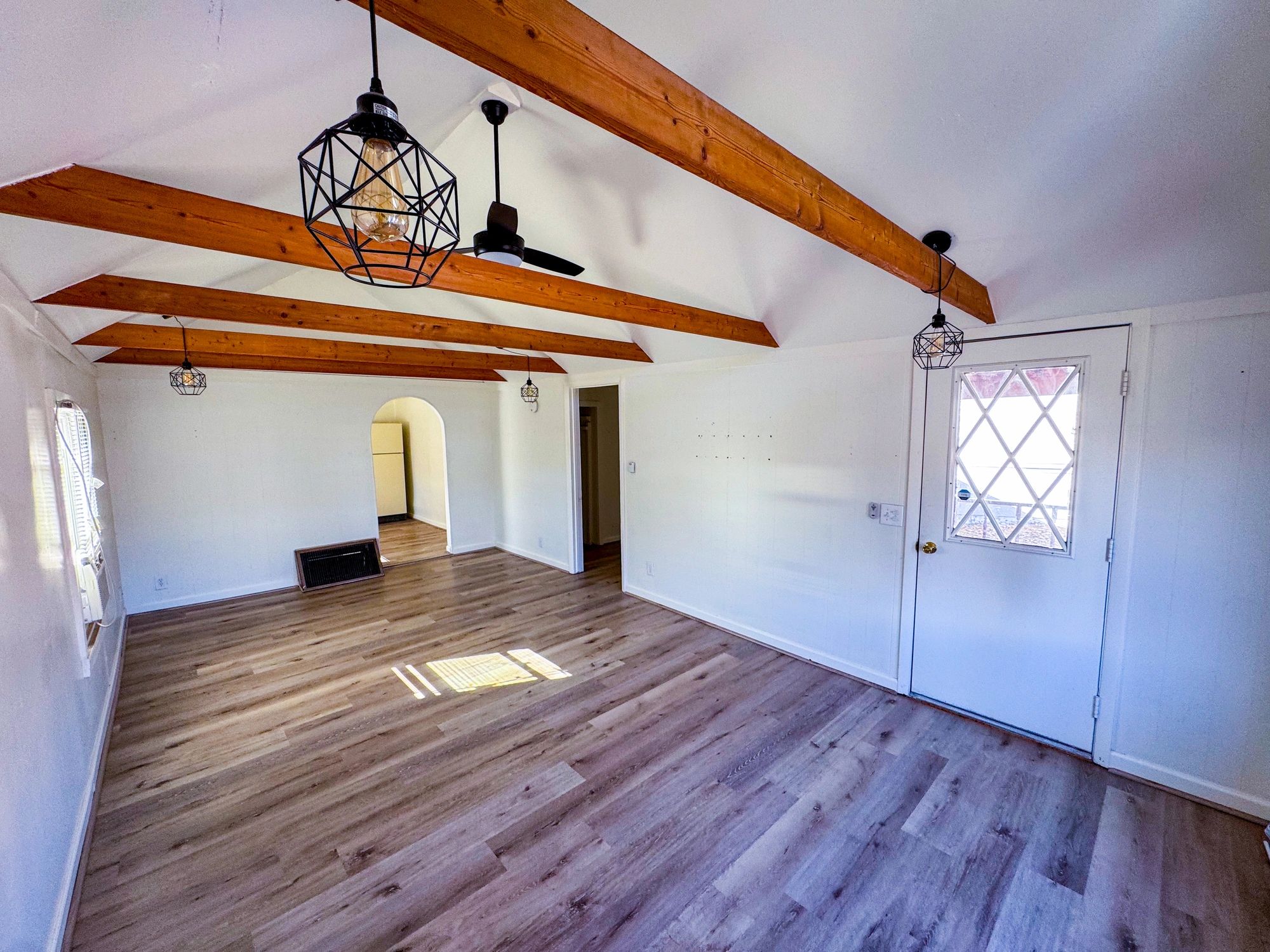 Residential interior suitable for remodeling inspiration